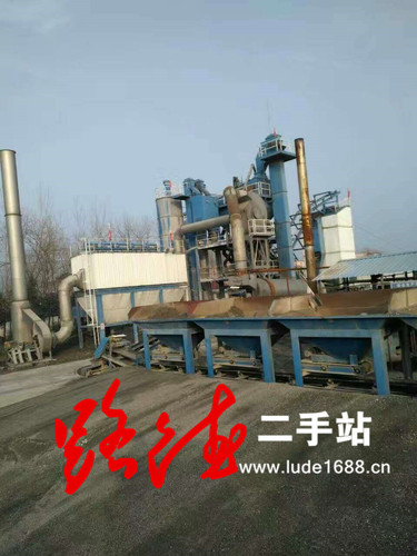 2005年阜阳无锡锡通1500型（旁置仓）低价转让