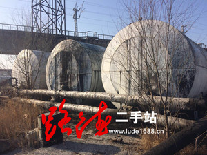 山东青岛附近三个沥青罐低价转让（1万一个）